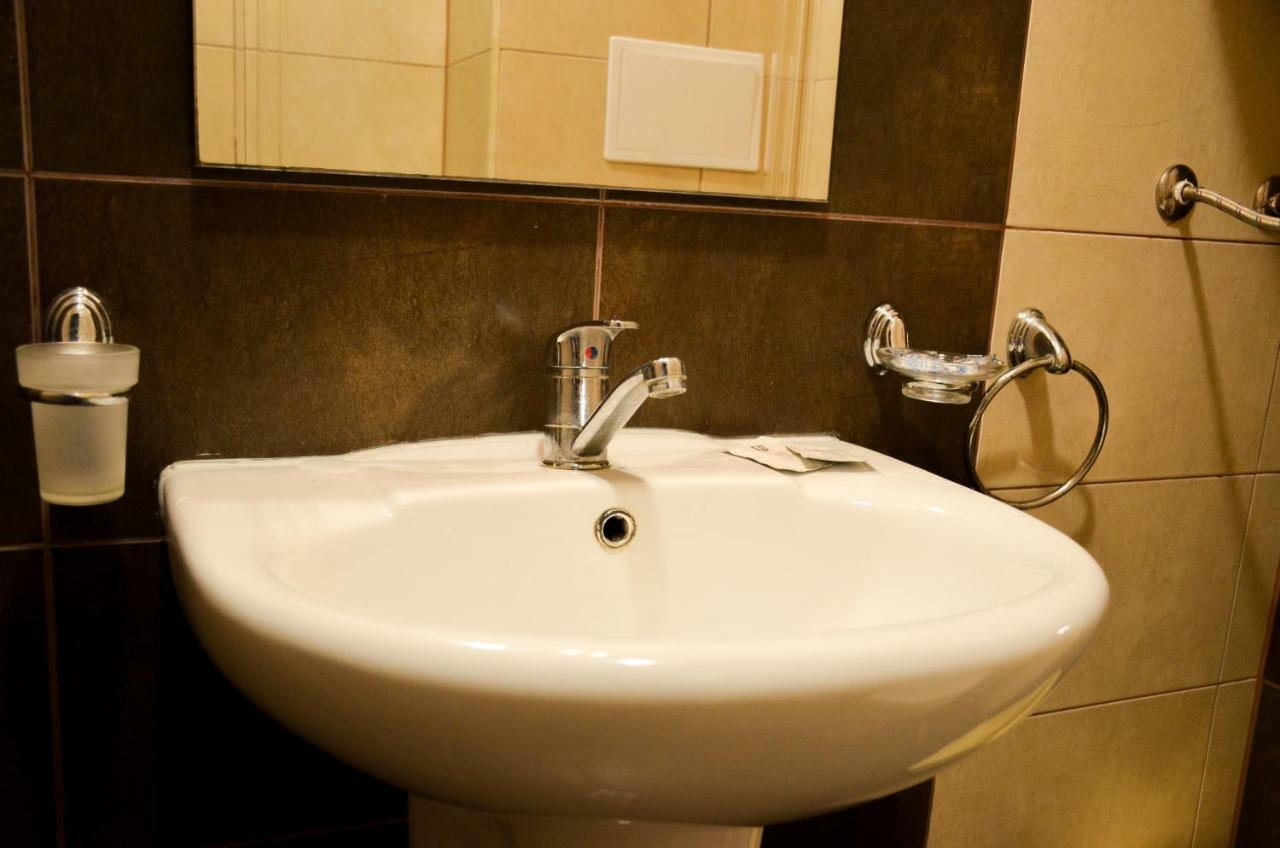 Ivanovi Apartments Бургас Экстерьер фото